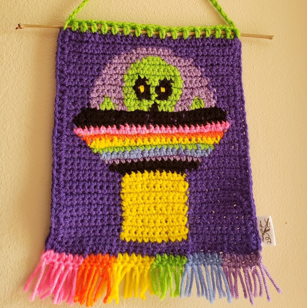 Crochet Alien Tapestry